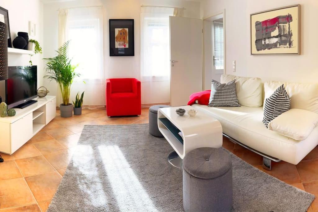 Kuenstler Ferienwohnung Am Weilburger Schloss, Marktplatz 9 Экстерьер фото
